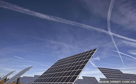 九家上市太阳能企业市值缩水77%